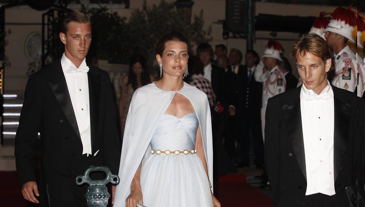 Pierre, Carlota y Andrea Casiraghi en la cena de gala en Mónaco