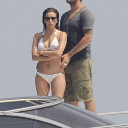 Eva Longoria en bikini con Eduardo Cruz