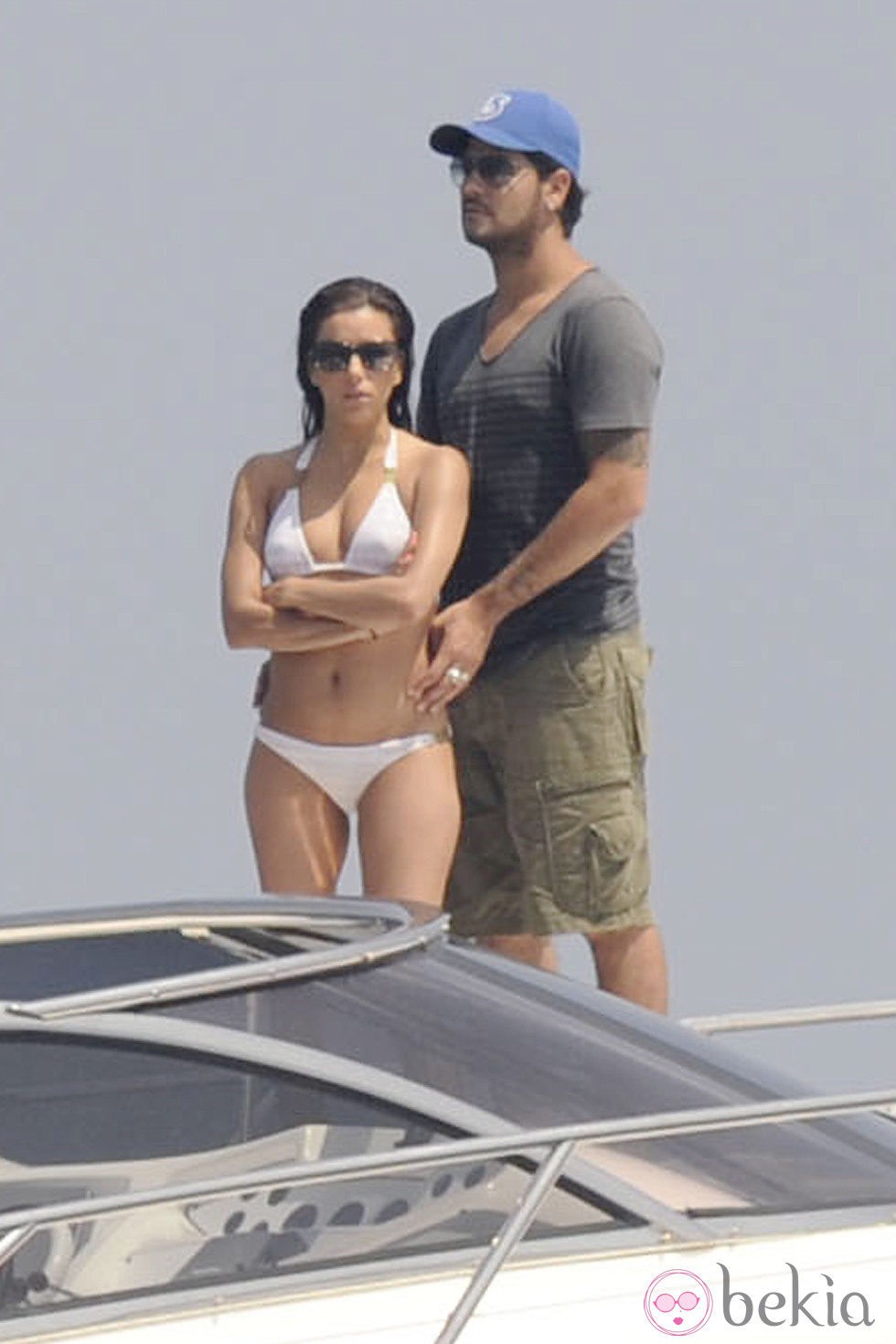 Eva Longoria en bikini con Eduardo Cruz