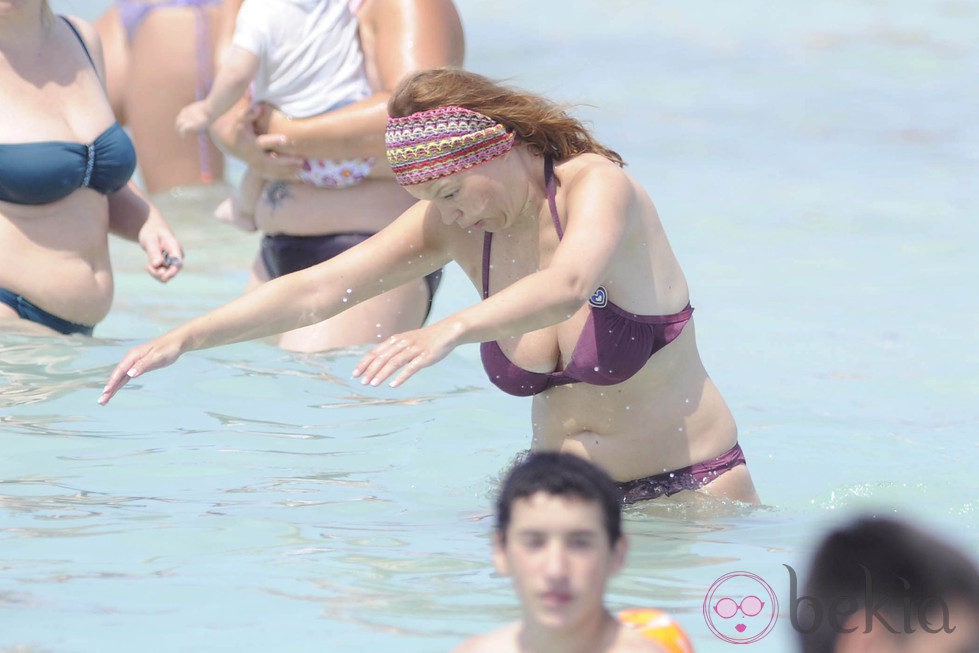 Leire Pajín, al agua patos en Menorca