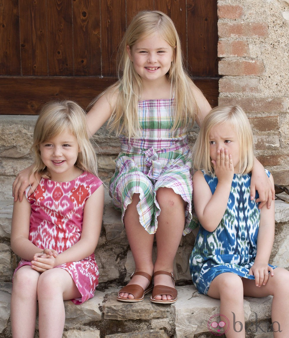 Las hijas de los Príncipes de Holanda durante sus vacaciones en Italia