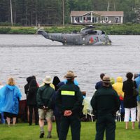 Helicóptero pilotado por el Príncipe Guillermo en Prince Edward Island