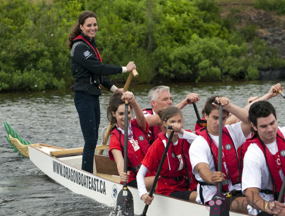 La Duquesa Catalina remando en Prince Edward Island