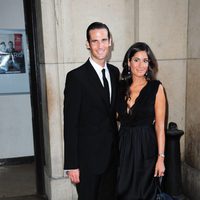 Luis Ortiz von Bismarck y Elisabet Dutu en la presentación de Armani