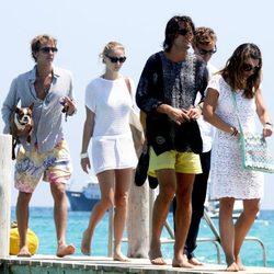 Andrea y Pierre Casiraghi y Beatriz Borromeo en Saint-Tropez