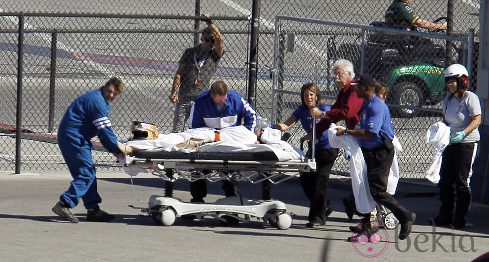 Los médicos evacuaron a Dan Wheldon del circuito