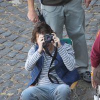 Emile Hirsch realiza fotografías en el rodaje de 'Venuto al mondo' en Roma