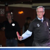 Xavier Trías jugando al ping-pong en un acto solidario en Barcelona