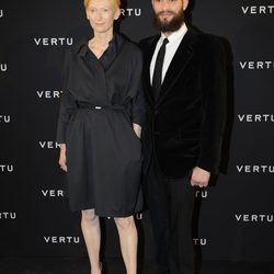 Tilda Swinton en la fiesta de Vertu en Milán