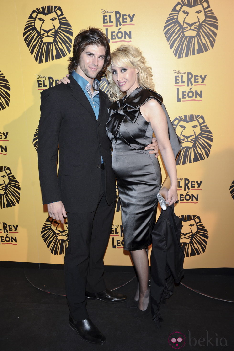 Innocence y Sergio Arce en el estreno del musical 'El Rey León' en Madrid