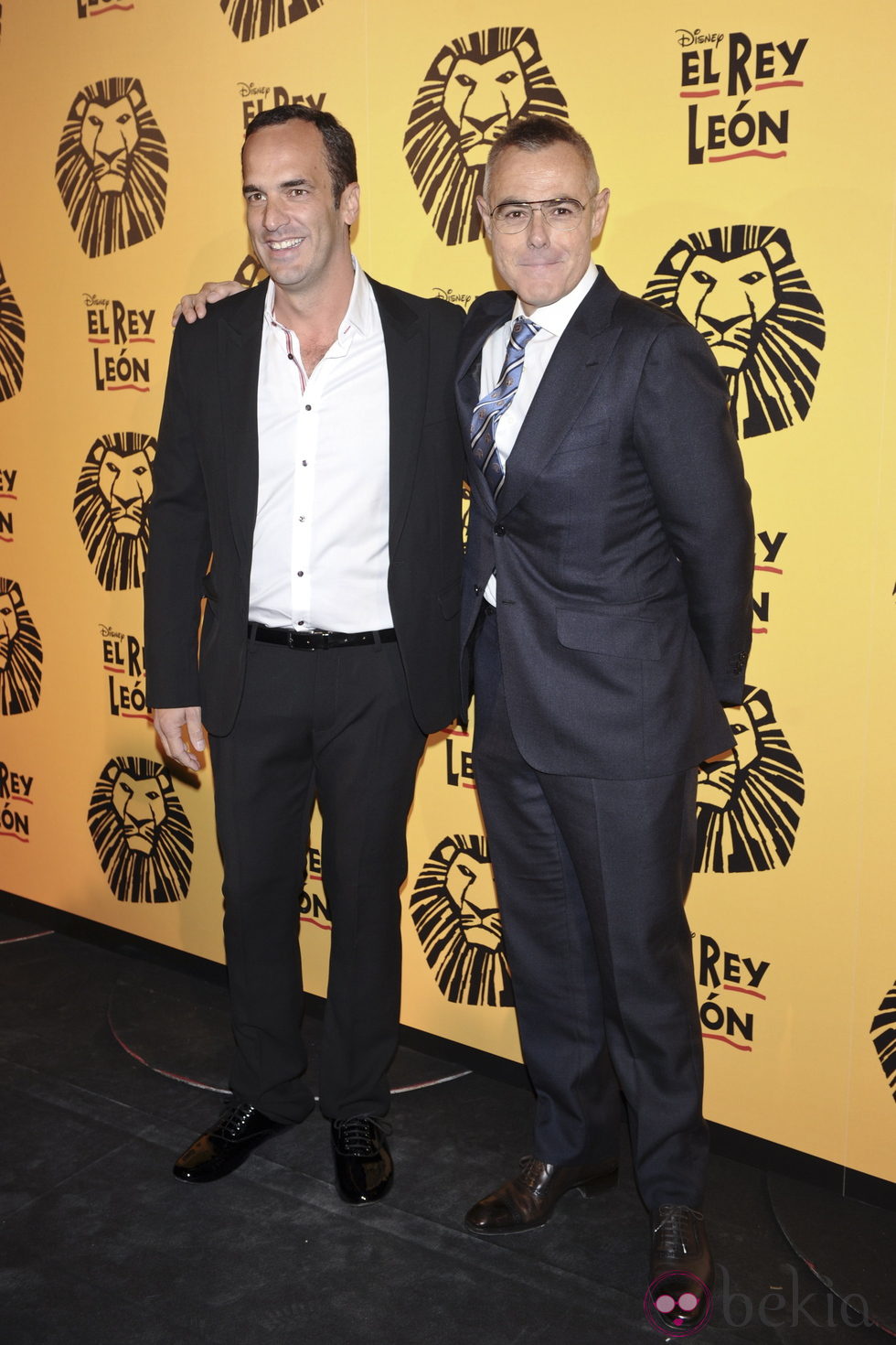 Santi Acosta y Jordi González en el estreno del musical 'El Rey León' en Madrid