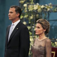 Don Felipe y doña Letizia en la ceremonia de los Premios Príncipe de Asturias 2011