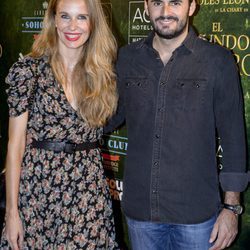 Emiliano Suárez y Carola Baleztena en el estreno de 'El mundo entero'