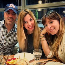 Gisela, Juan Camus y Natalia se reencuentran