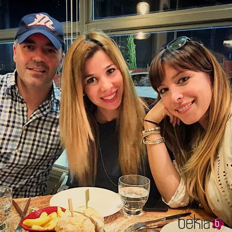 Gisela, Juan Camus y Natalia se reencuentran