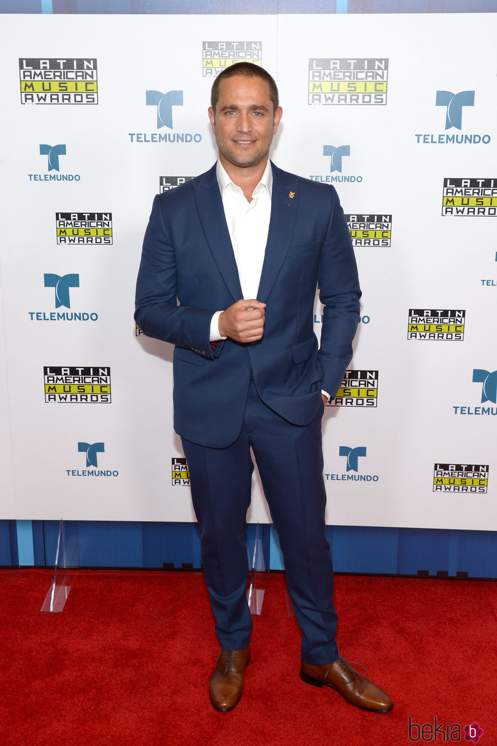 Michel Brown en la alfombra roja de los Latin American Music Awards 2016