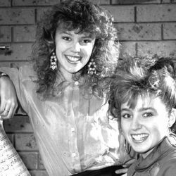 Kylie y Dannii Minogue cuando eran unas adolescentes