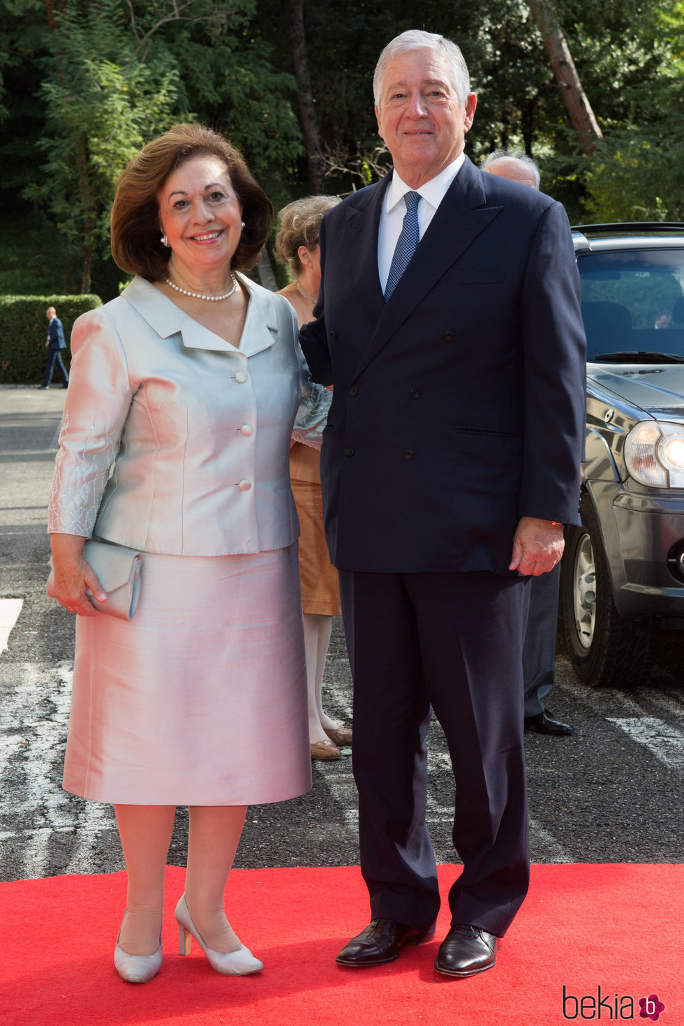 Alejandro y Catalina de Serbia en la boda de Leka de Albania y Elia Zaharia