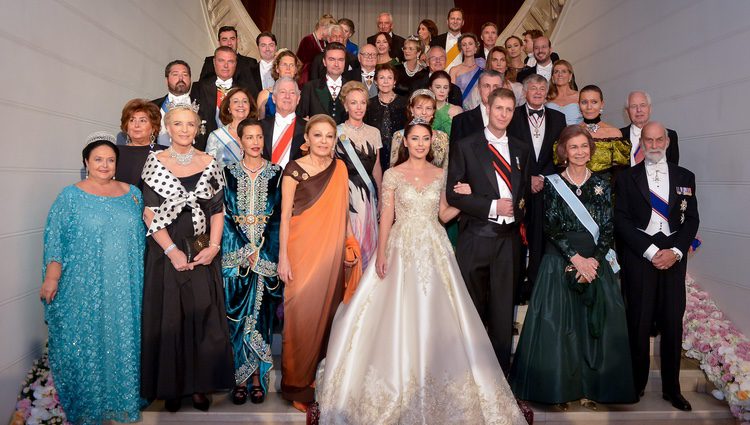 Foto oficial de la boda de Leka de Albania y Elia Zaharia con la realeza invitada