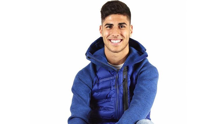 El futbolista Marco Asensio en una sesión de fotos