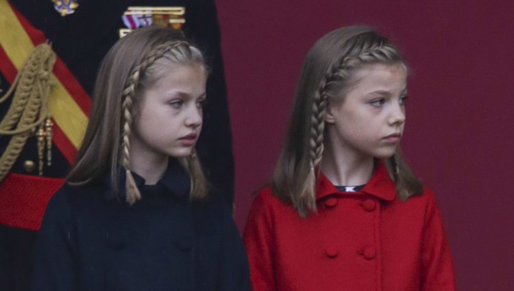 La Princesa Leonor y la Infanta Sofía en el Día de la Hispanidad 2016