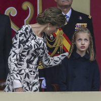 La Reina Letizia, la Princesa Leonor y la Infanta Sofía en el Día de la Hispanidad 2016