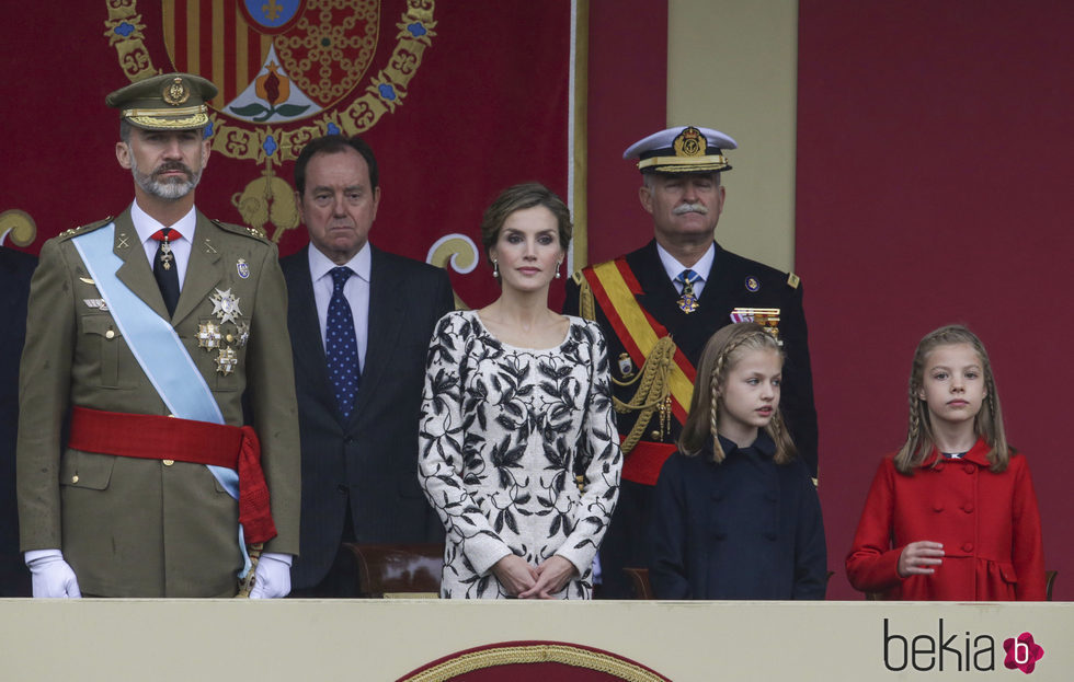 Los Reyes Felipe y Letizia, la Princesa Leonor y la Infanta Sofía en el Día de la Hispanidad 2016