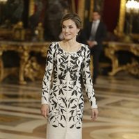 La Reina Letizia en la recepción del Día de la Hispanidad 2016