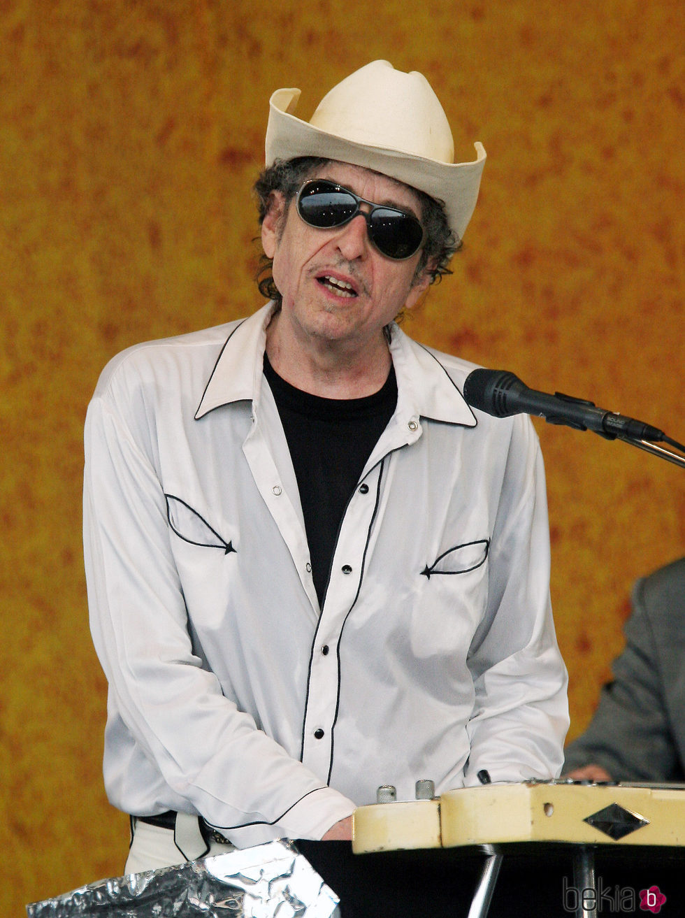 Bob Dylan durante su actuación en festival de Jazz de Nueva Orleans