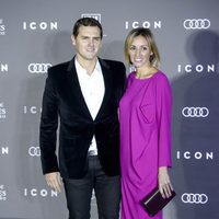 Albert Rivera y Beatriz Tajuelo en los Premios Icon 2016