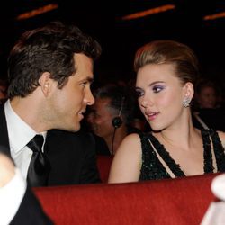 Ryan Reynolds y Scarlett Johansson en los Tony Awards 2010