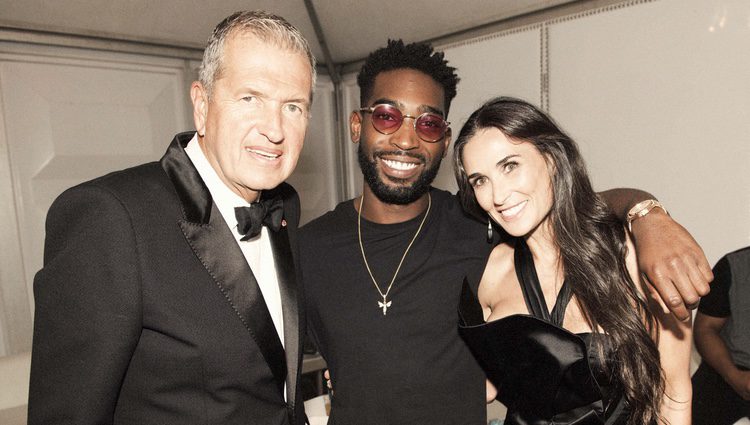 Mario Testino, Tinie Tempah y Demi Moore en la Gala MATE en Perú