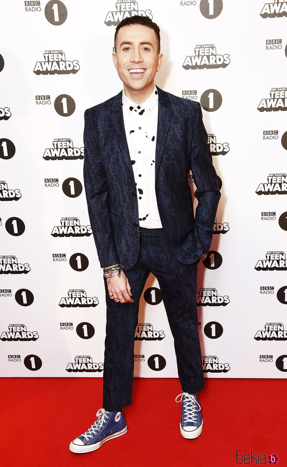 Nick Grimshaw en la alfombra roja de los BBC Radio 1's Teen Awards 2016