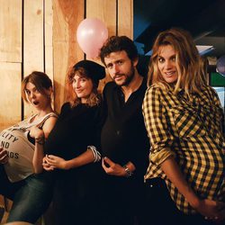 Manuela Velasco celebrando su cumpleaños con Miriam Giovanelli, Diego Martín y Amaia Salamanca