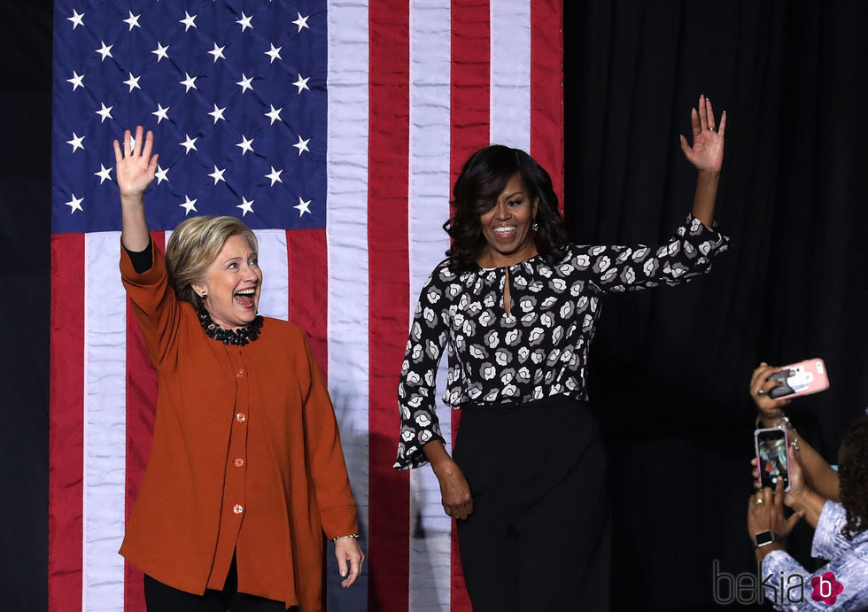 Michelle Obama apoyando a Hillary Clinton en su campaña electoral