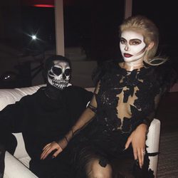 Kylie Jenner escoge un trabajado disfraz de esqueleto para celebrar Halloween 2016