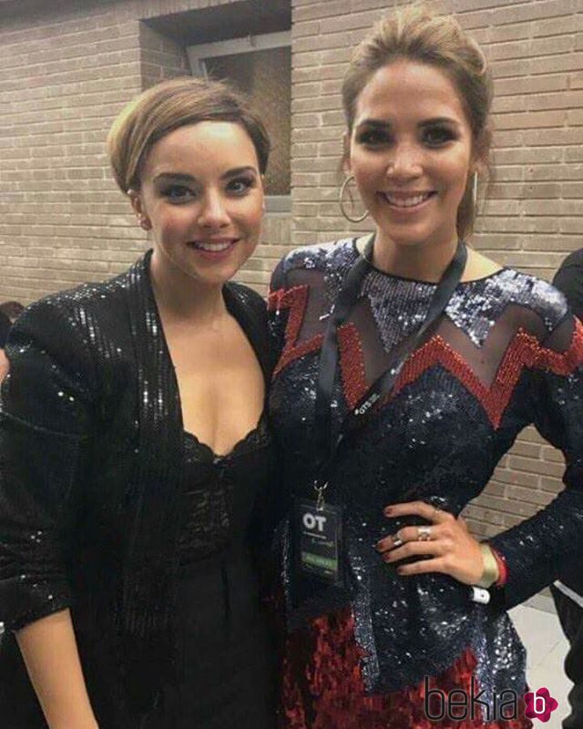 Chenoa y Rosanna Zanetti posando juntas