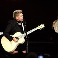 Beyoncé y Natalie Maines en los CMA Awards 2016