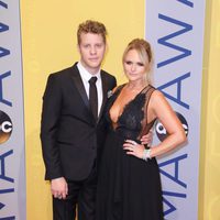 Miranda Lambert y Anderson East en los CMA Awards 2016