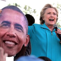 Hillary Clinton durante su campaña contra Obama