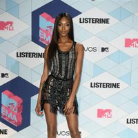 Jourdan Dunn en la alfombra roja de los MTV EMA 2016