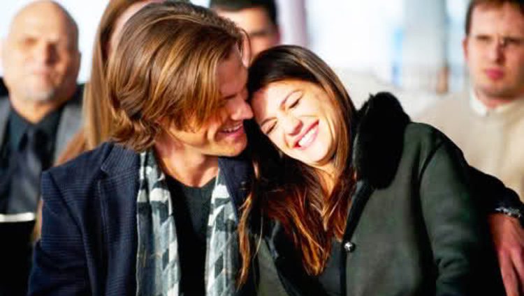 Jared Padalecki junto a su mujer Genevieve Cortese