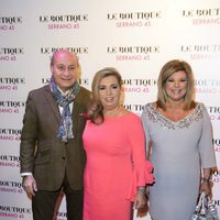 José Carlos Bernal, Carmen Borrego y Terelu Campos en la fiesta de cumpleaños de Borrego