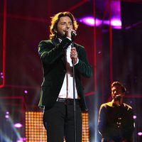 Manuel Carrasco actuando en la ceremonia de entrega de los Premios Ondas 2016