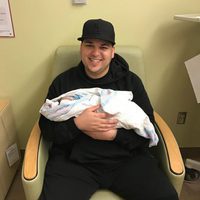 Rob Kardashian junto a su hija Dream Renée Kardashian