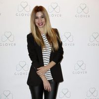 Natalia en la presentación de Clover