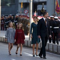 Los Reyes Felipe y Letizia con sus hijas Leonor y Sofía en la Apertura de la XII Legislatura