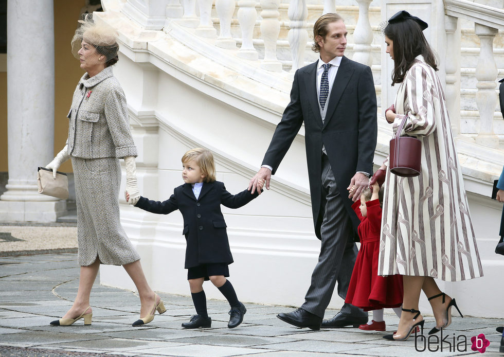 Carolina de Mónaco, Andrea Casiraghi y Tatiana Santo Domingo con sus hijos Sasha e India en el Día Nacional de Mónaco 2016