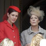 Carlota Casiraghi y Carolina de Mónaco en el Día Nacional de Mónaco 2016