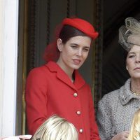 Carlota Casiraghi y Carolina de Mónaco en el Día Nacional de Mónaco 2016